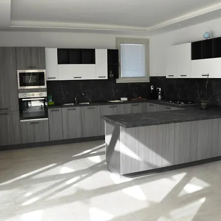 Oasi Temerano Willa *